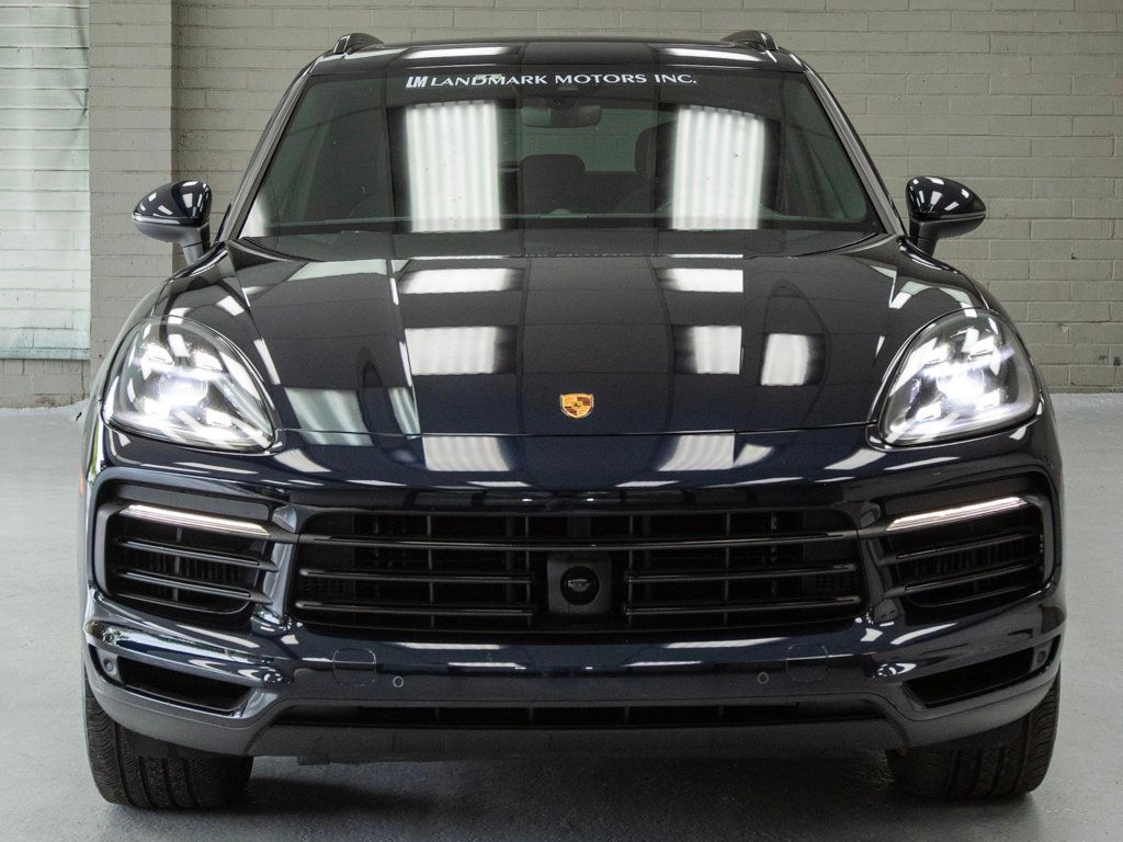 2021 Porsche Cayenne Base photo 3