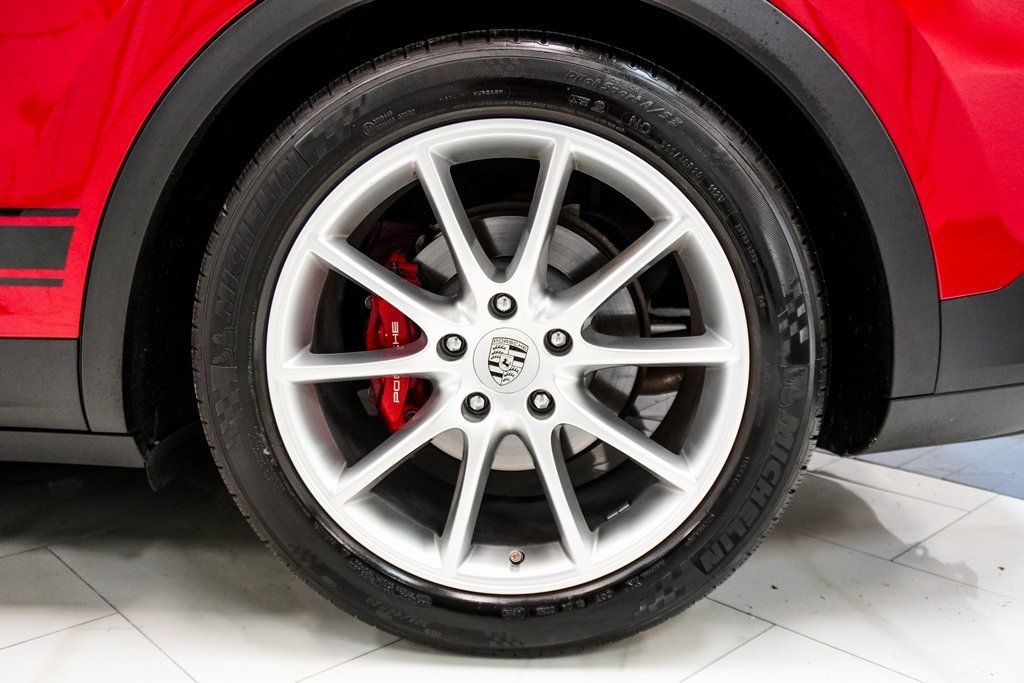 2021 Porsche Cayenne Base photo 10