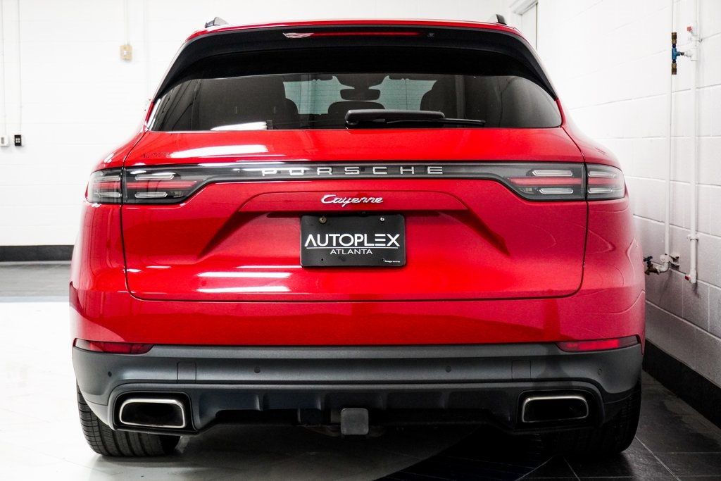 2021 Porsche Cayenne Base photo 12