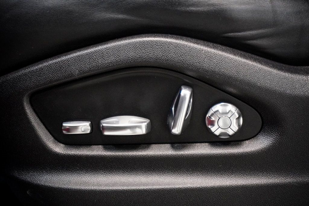 2021 Porsche Cayenne Base photo 18
