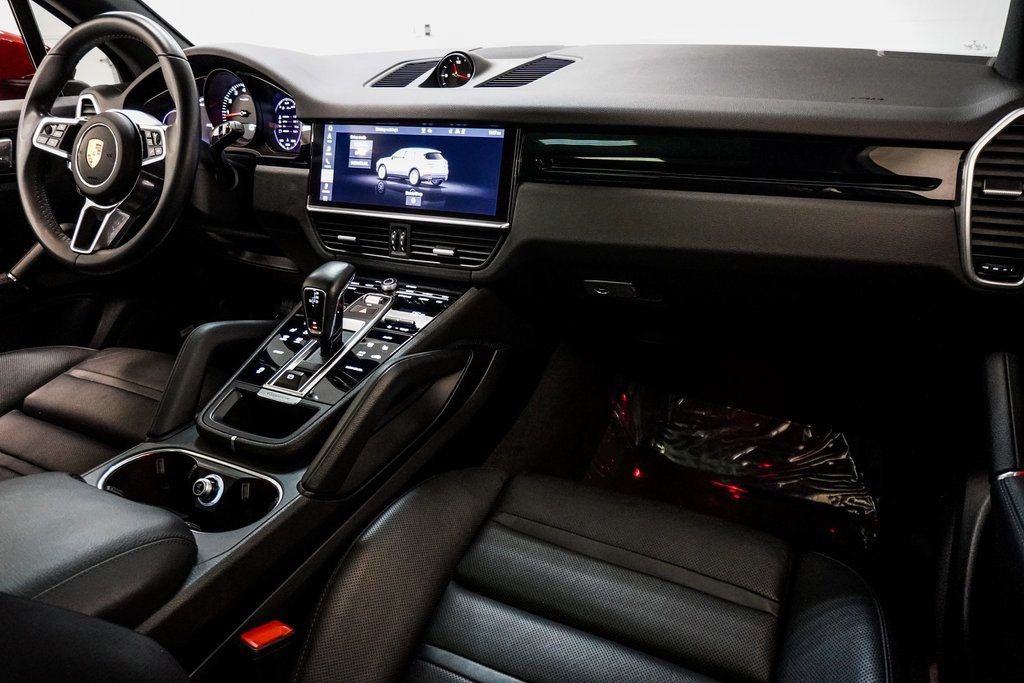 2021 Porsche Cayenne Base photo 25