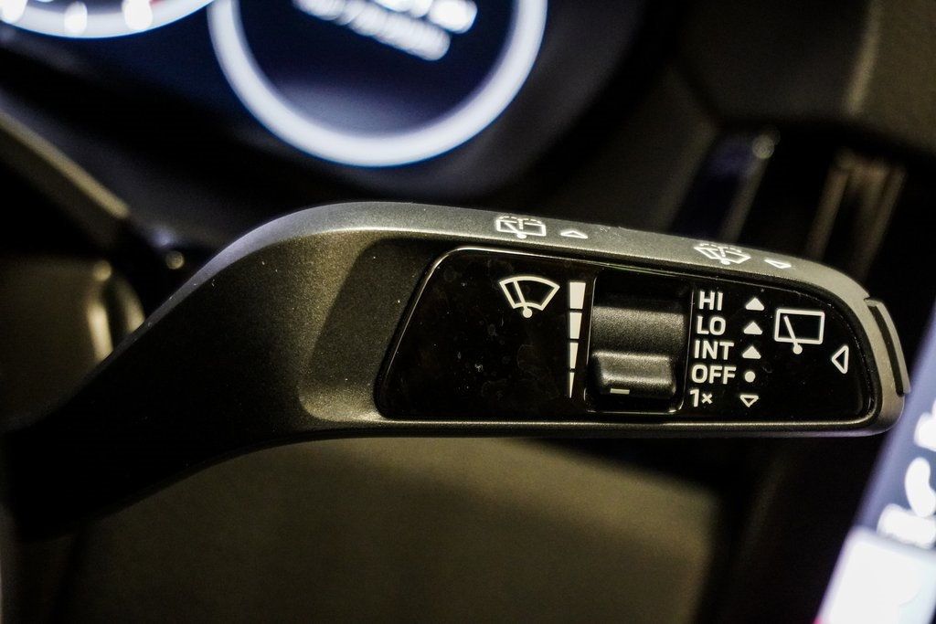 2021 Porsche Cayenne Base photo 33