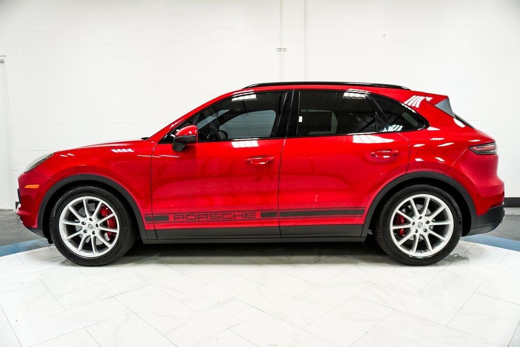 2021 Porsche Cayenne Base photo 7