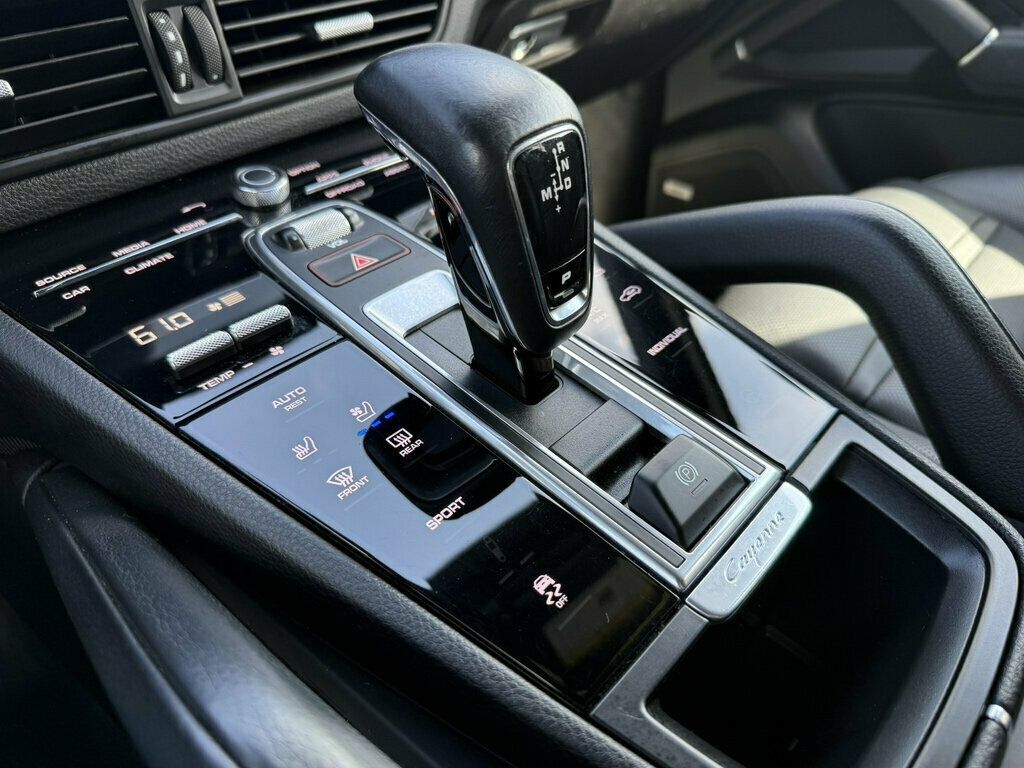 2021 Porsche Cayenne AWD - 23093558 - 32