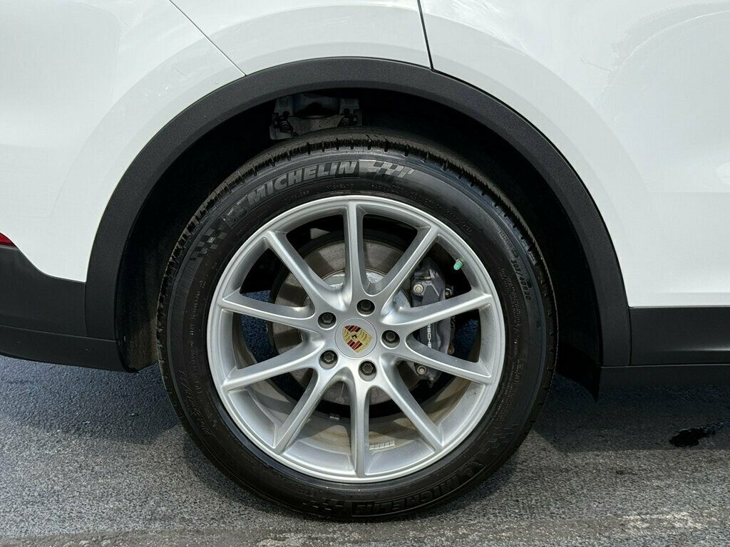 2021 Porsche Cayenne AWD - 23093558 - 40
