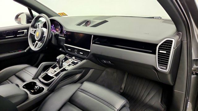 2021 Porsche Cayenne AWD w/ Premium Pkg & 21'' Wheels - 23079700 - 22