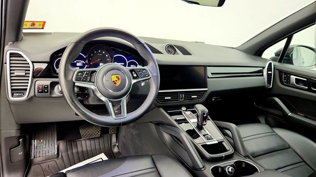 2021 Porsche Cayenne AWD w/ Premium Pkg & 21'' Wheels - 23079700 - 29