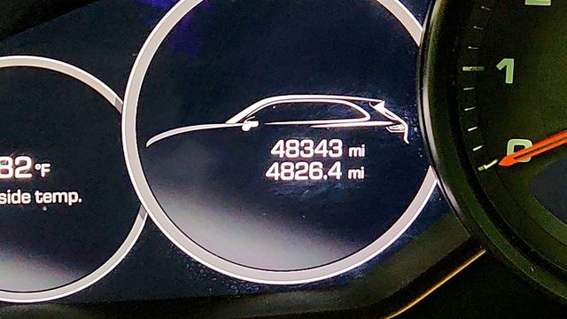 2021 Porsche Cayenne AWD w/ Premium Pkg & 21'' Wheels - 23079700 - 32