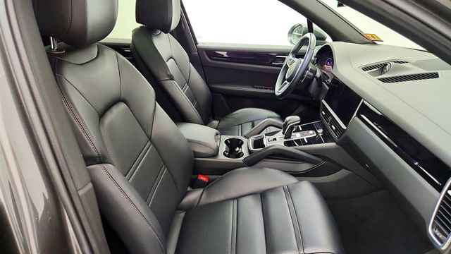 2021 Porsche Cayenne AWD w/ Premium Pkg & 21'' Wheels - 23079700 - 40