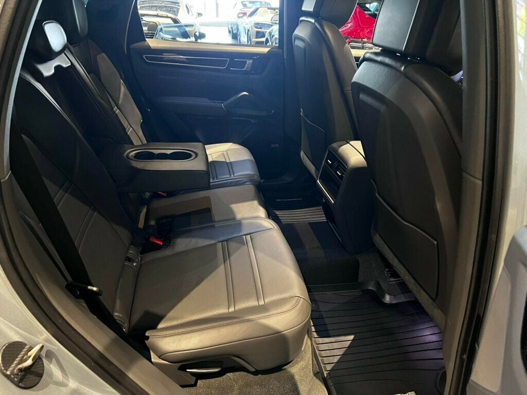 2021 Porsche Cayenne Cayenne/AdaptiveCruiseControl/HtdSteeringWheel/Htd&CldSeats - 23078854 - 31