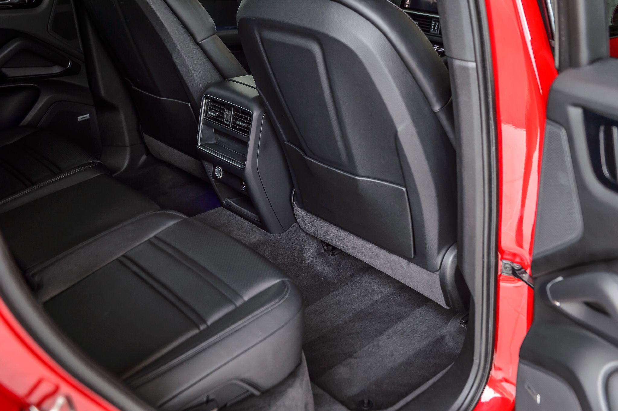 2021 Porsche Cayenne photo 22