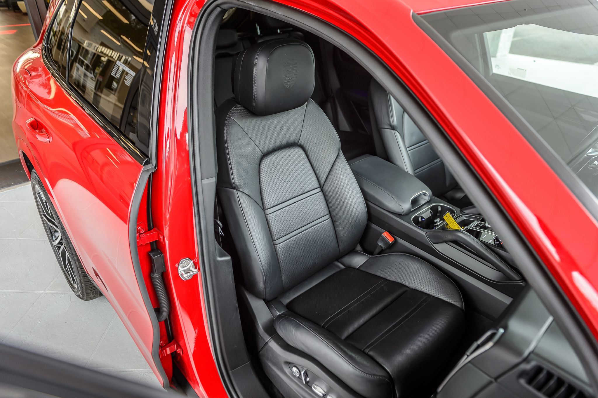 2021 Porsche Cayenne photo 23