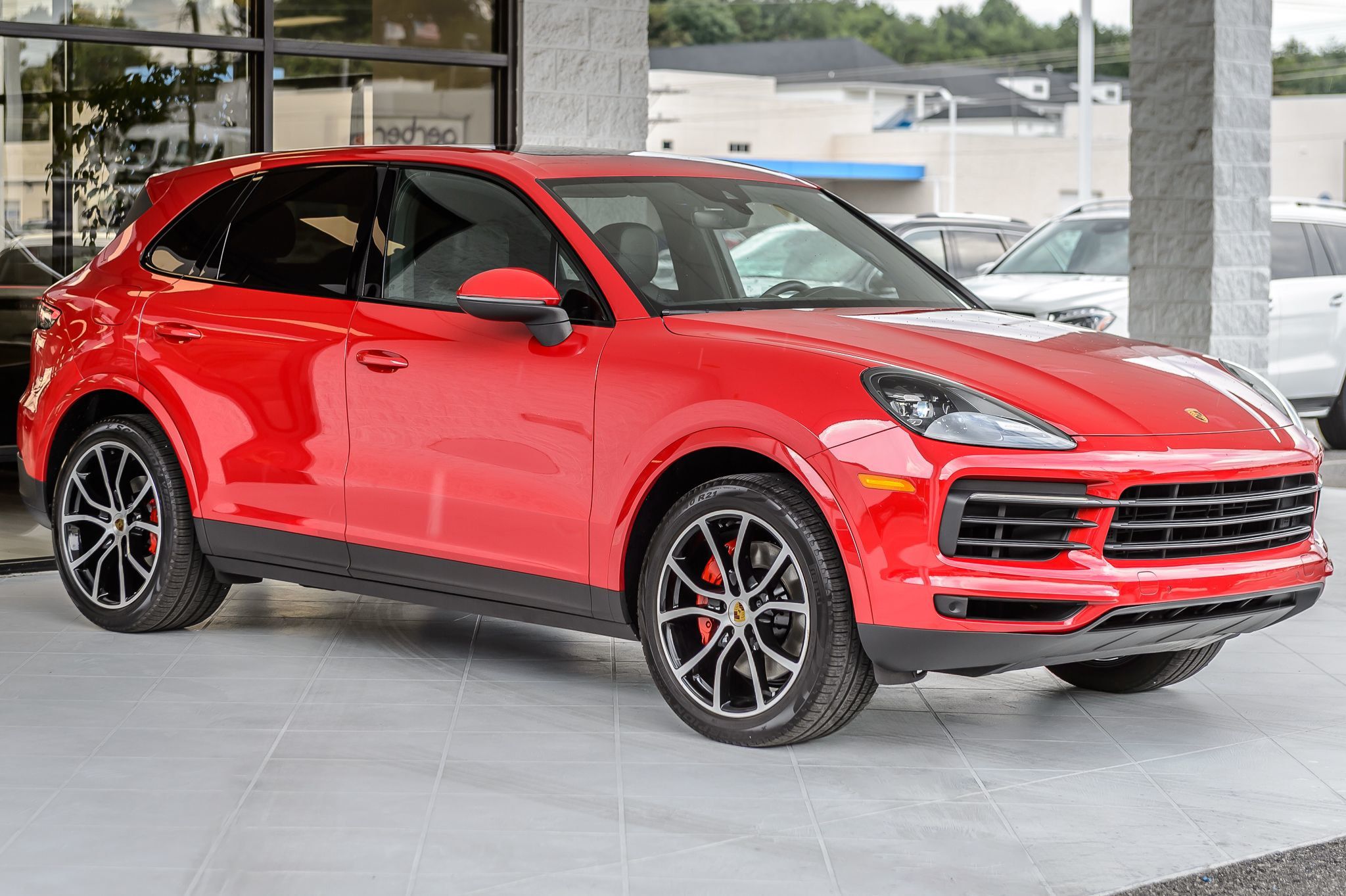 2021 Porsche Cayenne photo 4
