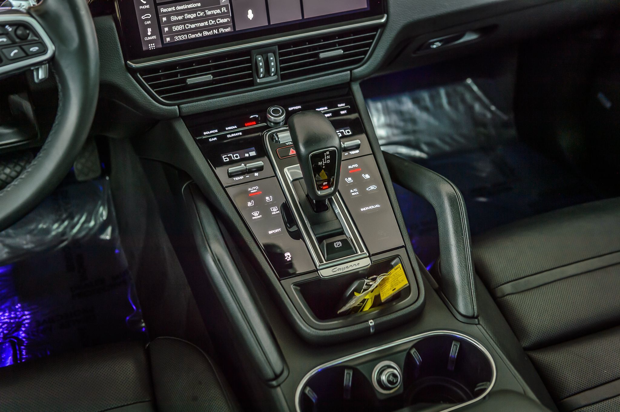 2021 Porsche Cayenne photo 42