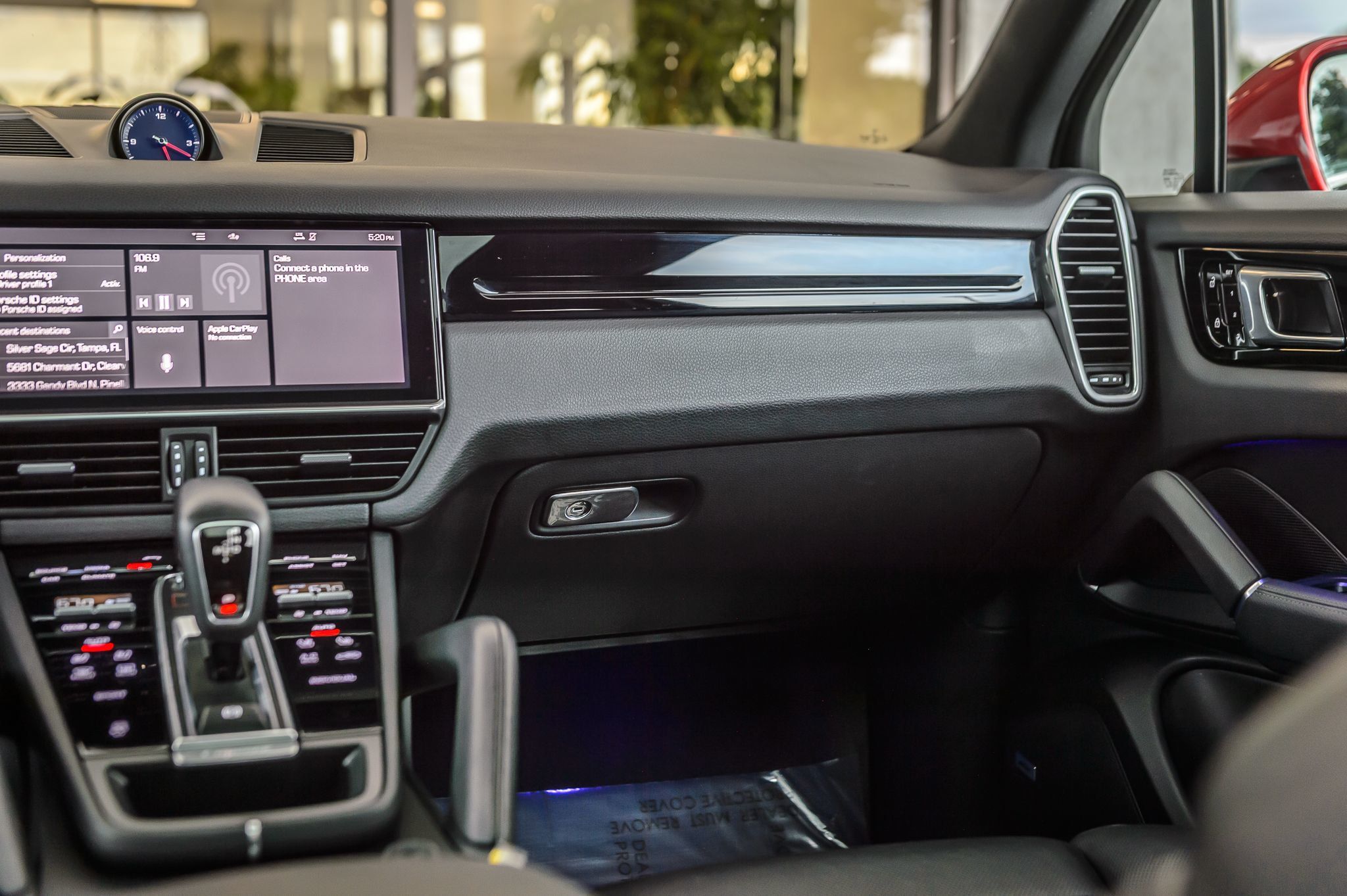 2021 Porsche Cayenne photo 45