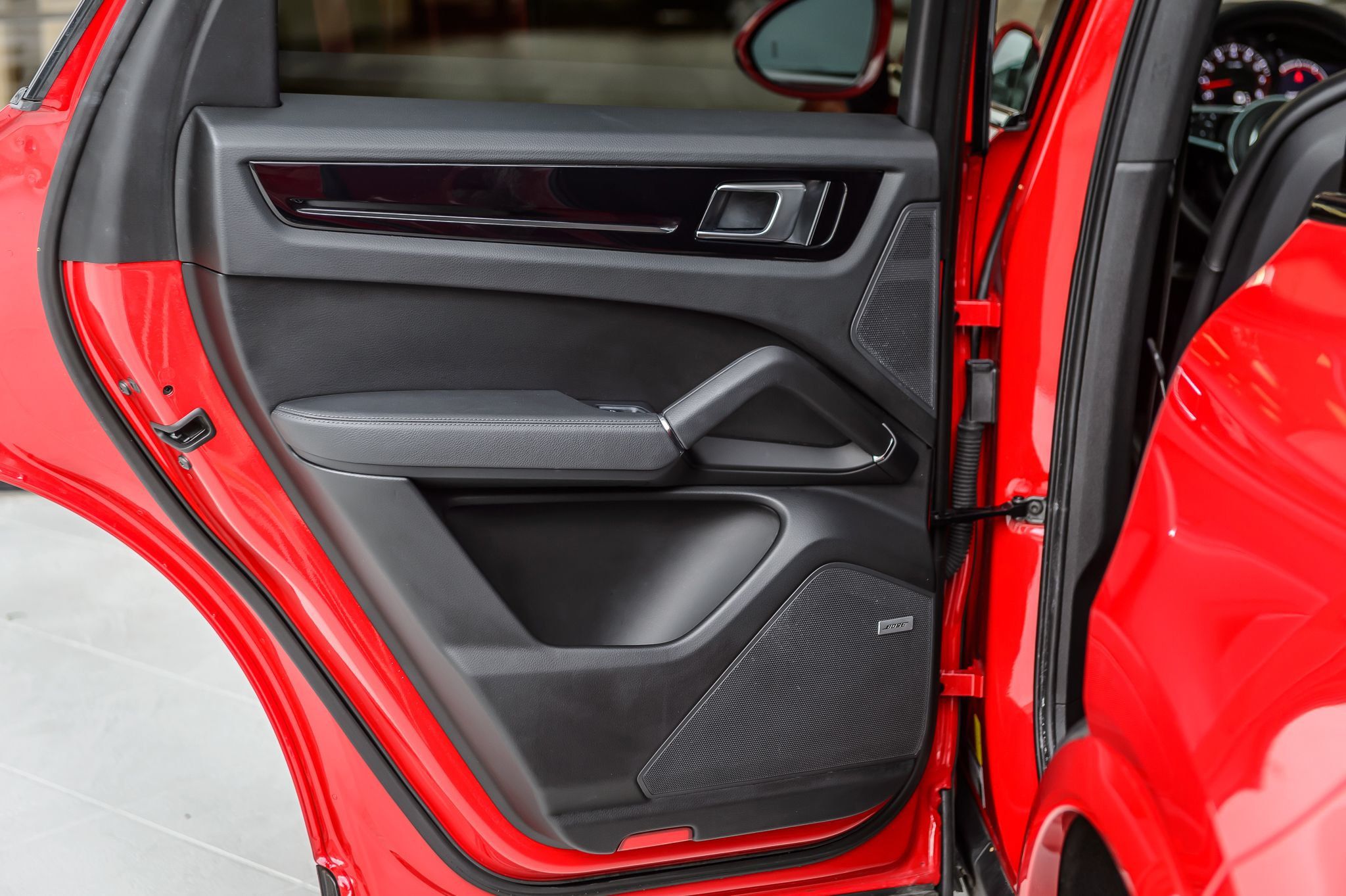 2021 Porsche Cayenne photo 52