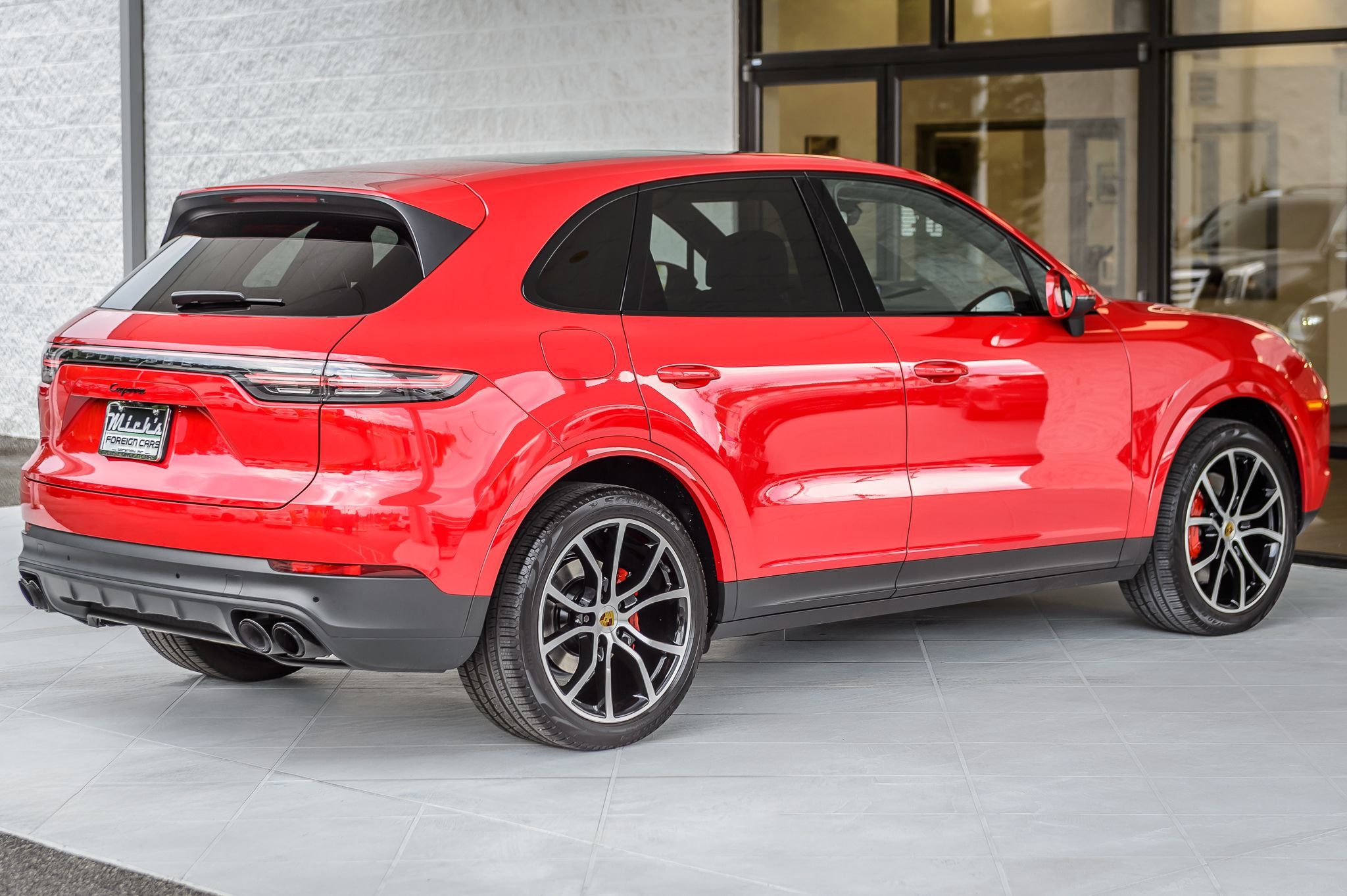 2021 Porsche Cayenne photo 9