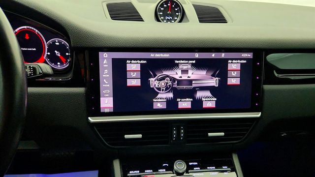 2021 Porsche Cayenne Coupe AWD w/ Premium Package Plus & Surround View - 23029482 - 16