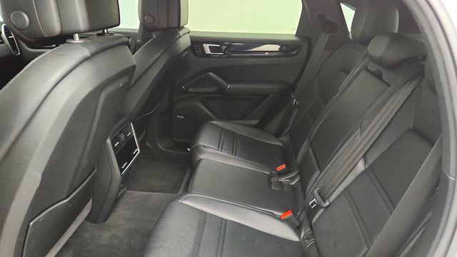 2021 Porsche Cayenne Coupe AWD w/ Premium Package Plus & Surround View - 23029482 - 20