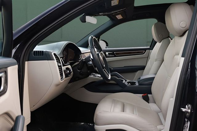2021 Porsche Cayenne E-Hybrid AWD - 23034323 - 18