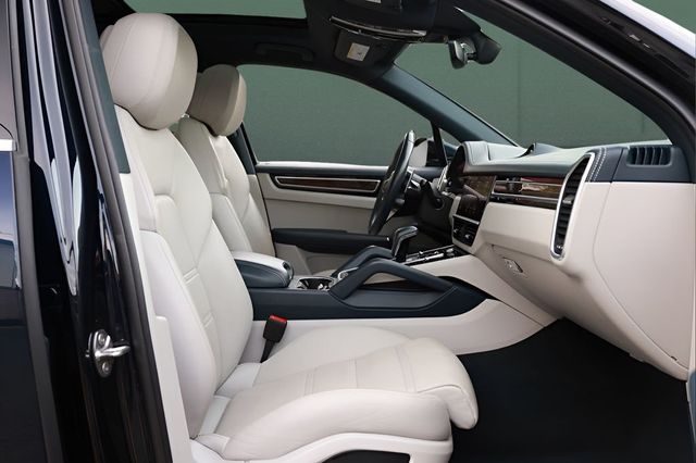 2021 Porsche Cayenne E-Hybrid AWD - 23034323 - 22