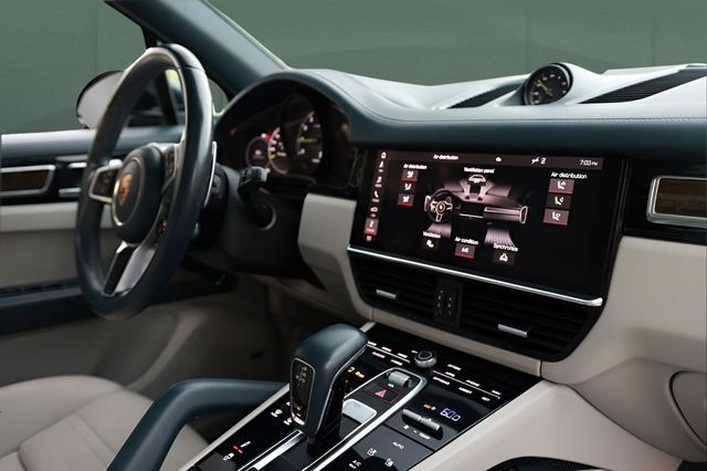 2021 Porsche Cayenne E-Hybrid AWD - 23034323 - 26