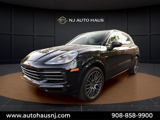 2021 Porsche Cayenne E-Hybrid's photo
