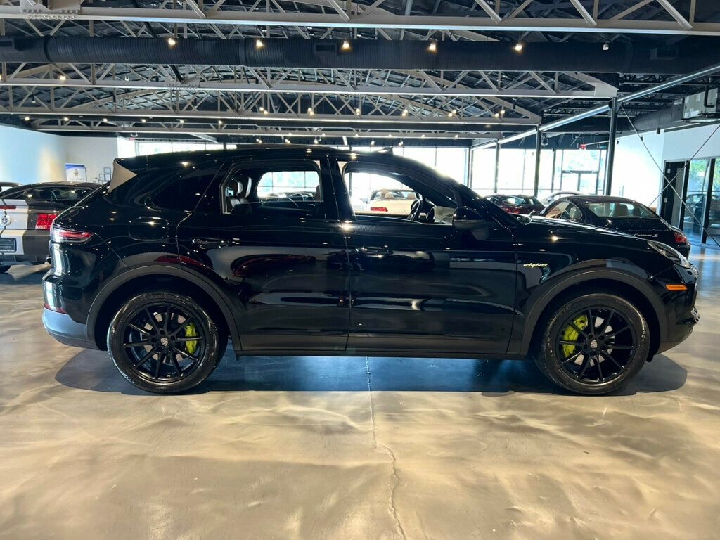2021 Porsche Cayenne E-Hybrid photo 5