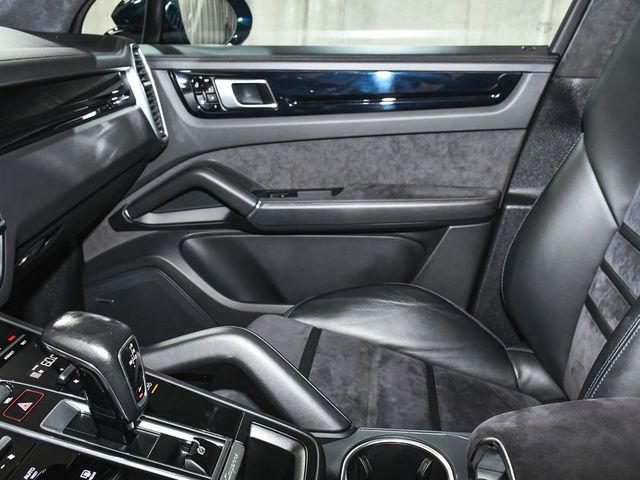 2021 Porsche Cayenne GTS - 23065855 - 41