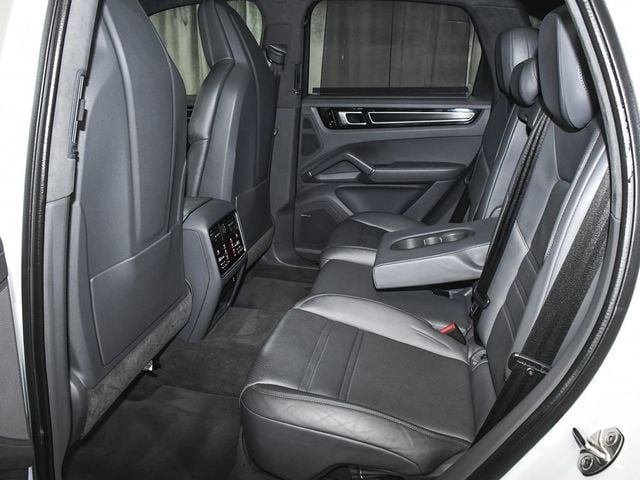 2021 Porsche Cayenne GTS - 23070918 - 55