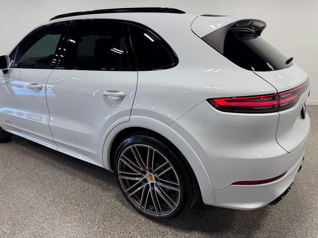 2021 Porsche Cayenne GTS AWD - 22947591 - 18