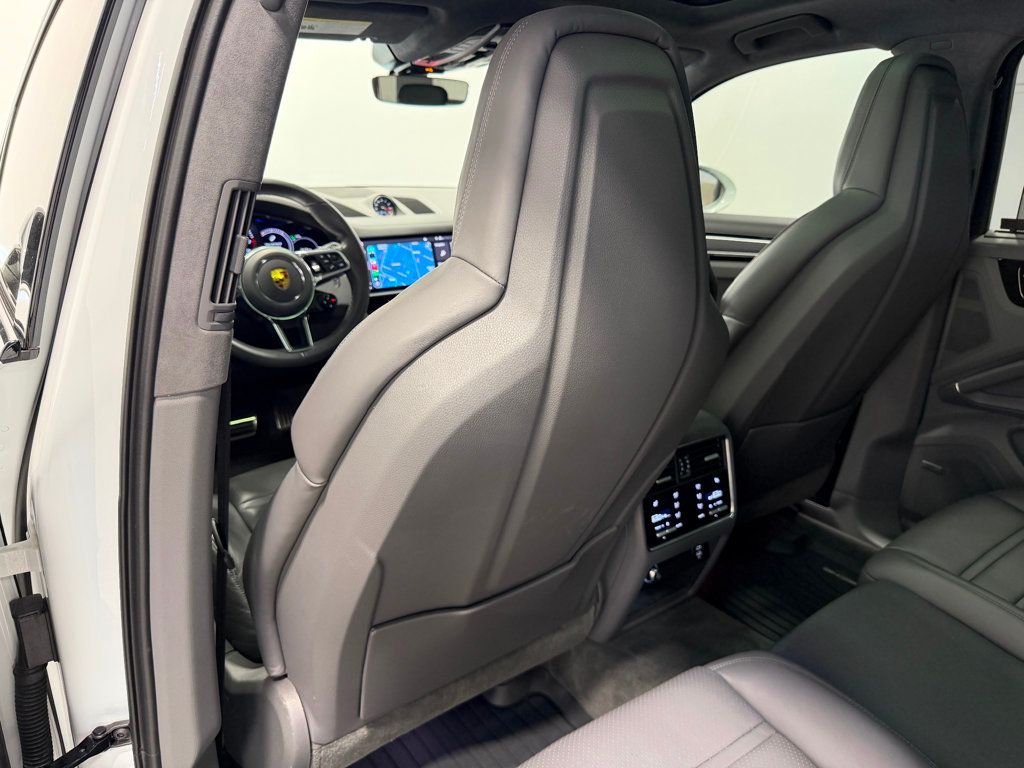 2021 Porsche Cayenne GTS AWD - 22947591 - 24