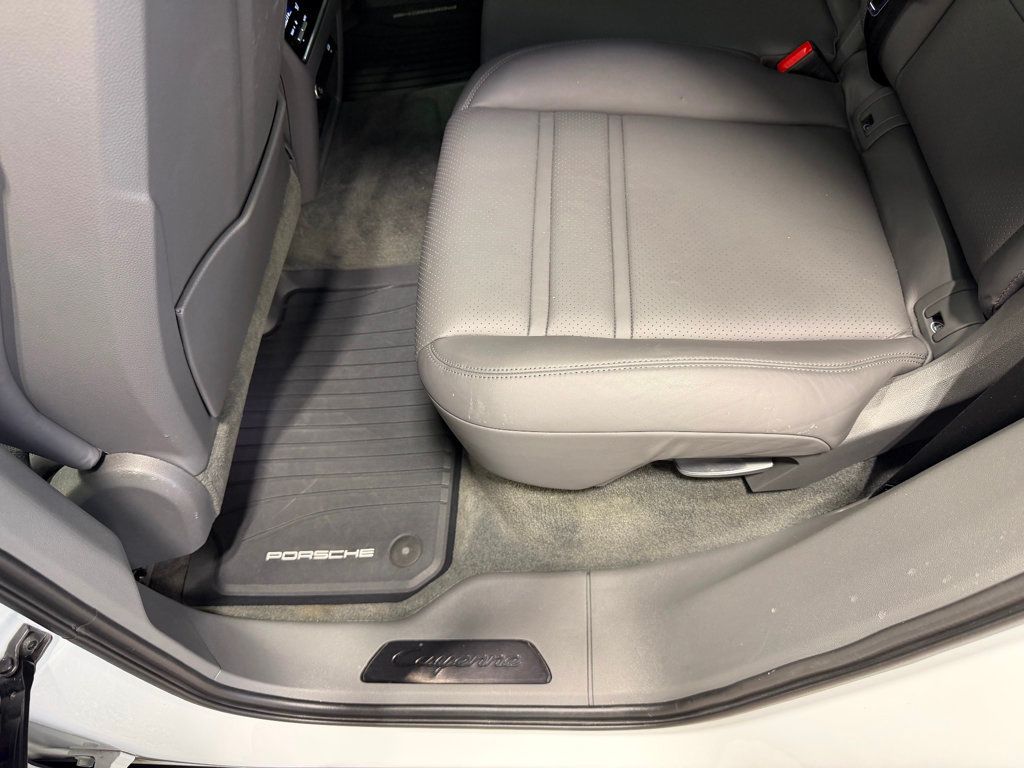 2021 Porsche Cayenne GTS AWD - 22947591 - 25
