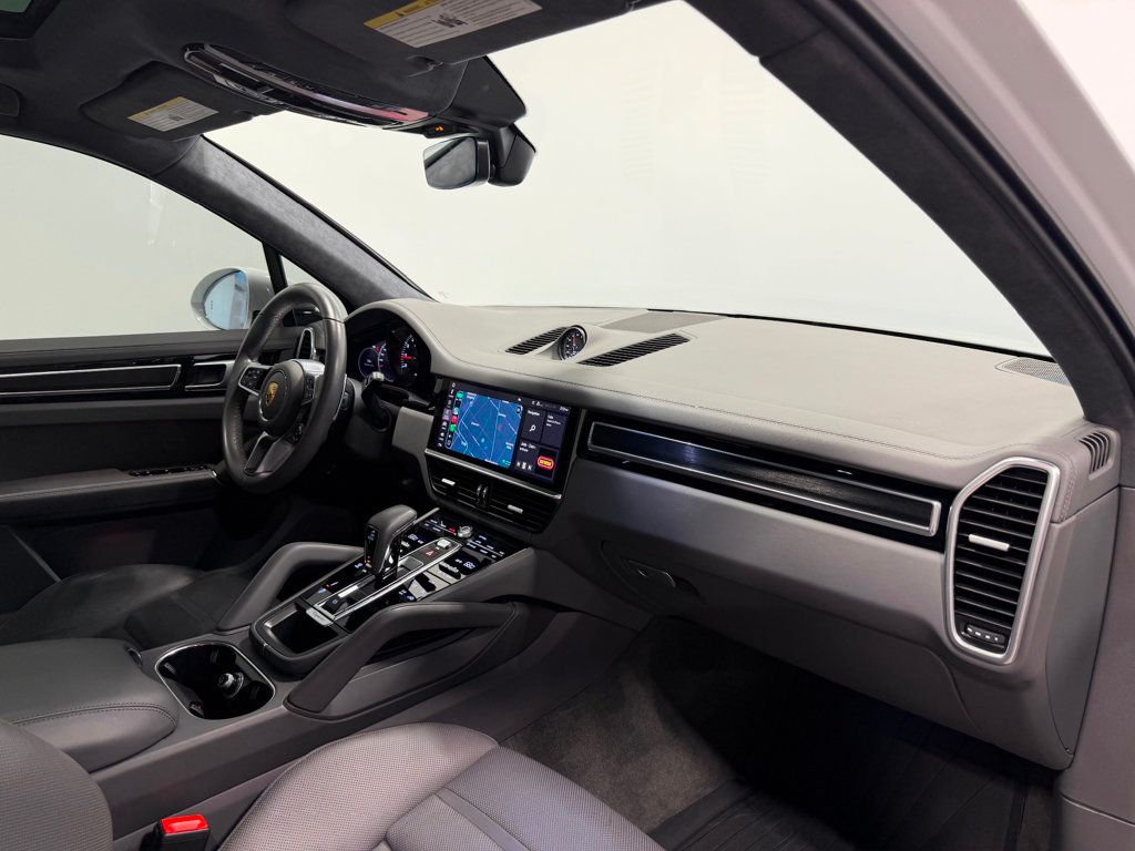 2021 Porsche Cayenne GTS AWD - 22947591 - 29