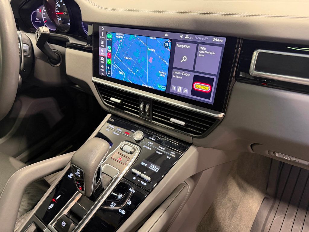 2021 Porsche Cayenne GTS AWD - 22947591 - 34