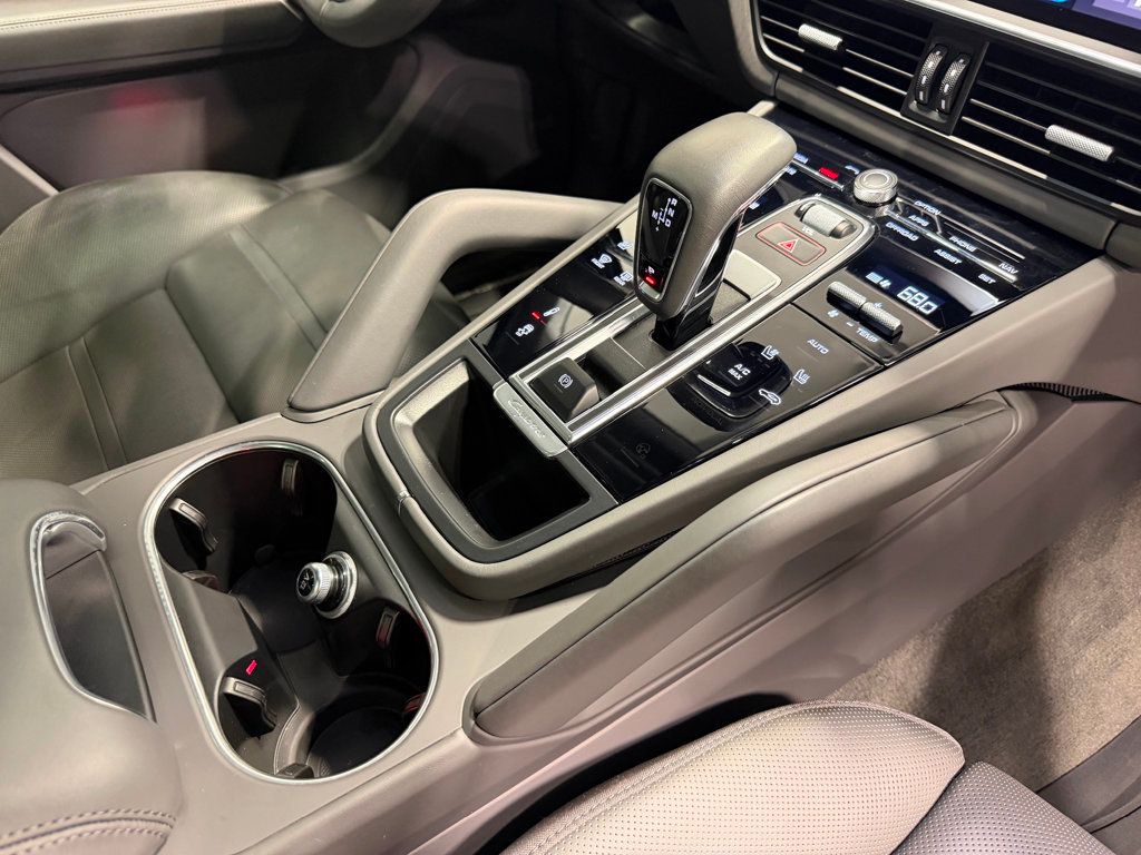 2021 Porsche Cayenne GTS AWD - 22947591 - 35