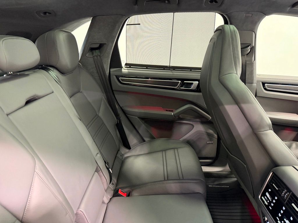 2021 Porsche Cayenne GTS AWD - 22947591 - 43
