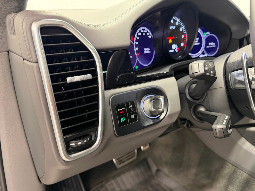2021 Porsche Cayenne GTS AWD - 22947591 - 54