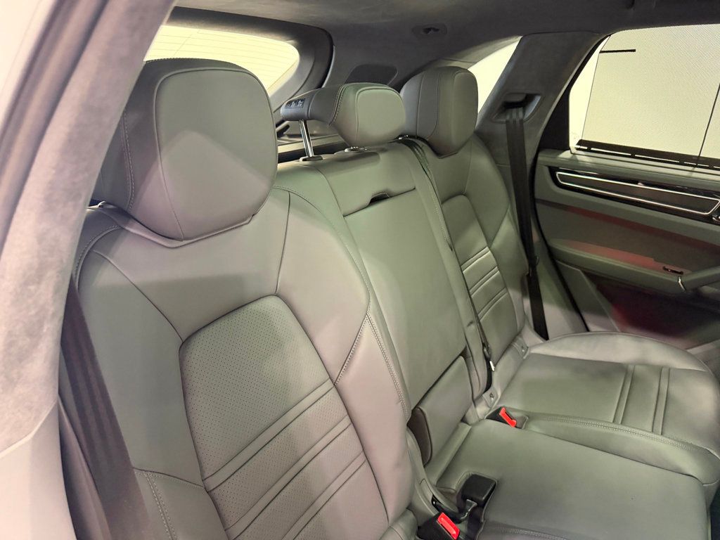 2021 Porsche Cayenne GTS AWD - 22947591 - 69