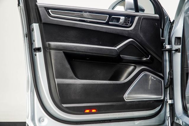 2021 Porsche Cayenne GTS AWD - 22936039 - 38