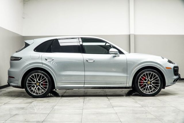 2021 Porsche Cayenne GTS AWD - 22936039 - 5