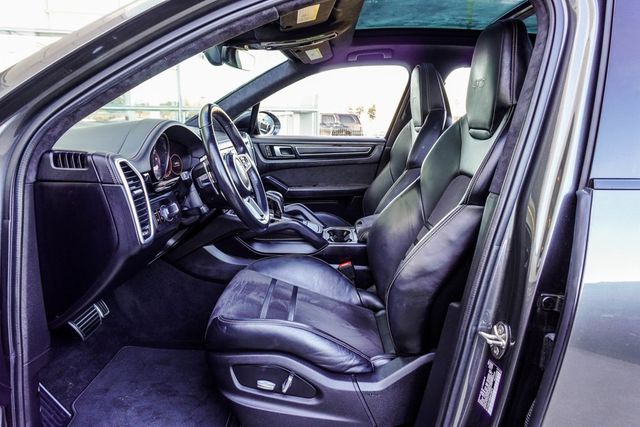 2021 Porsche Cayenne GTS AWD - 22971974 - 38