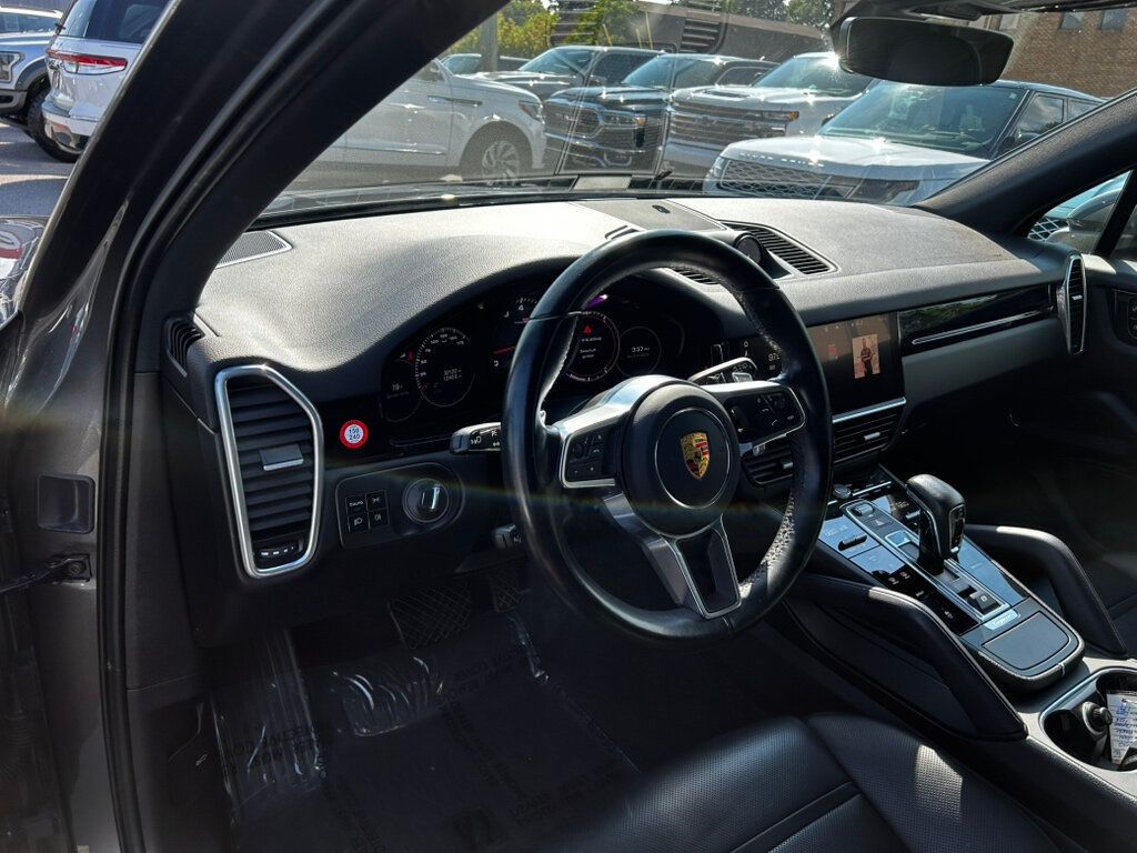 2021 Porsche Cayenne photo 11