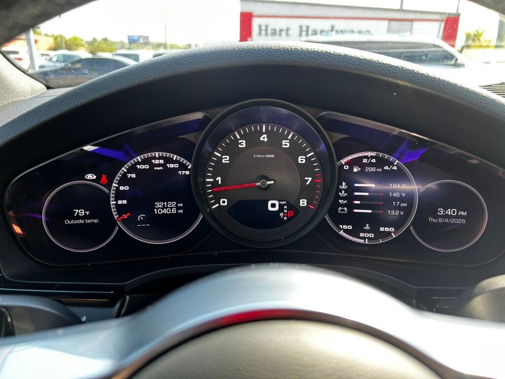 2021 Porsche Cayenne photo 23