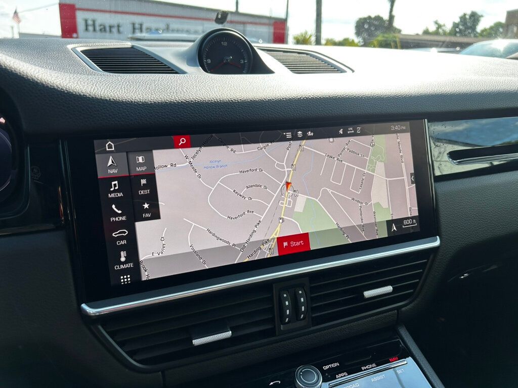 2021 Porsche Cayenne photo 26