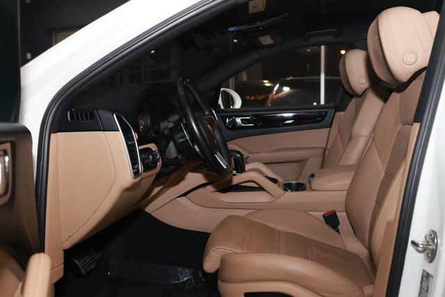 2021 Porsche Cayenne S Coupe AWD - 22982802 - 10