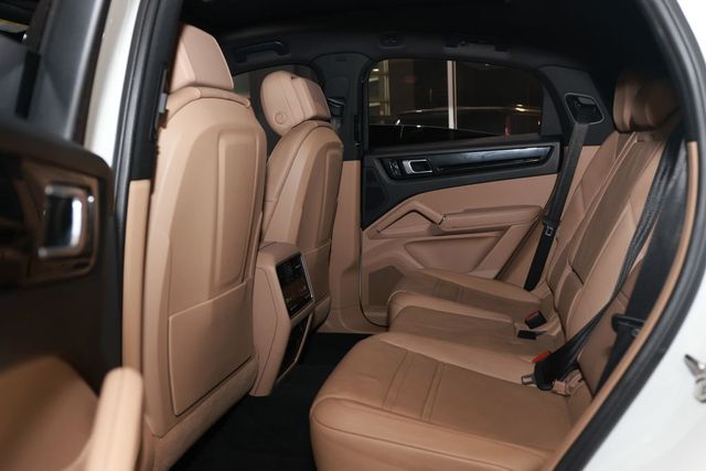 2021 Porsche Cayenne S Coupe AWD - 22982802 - 11