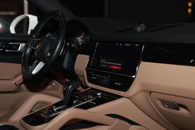 2021 Porsche Cayenne S Coupe AWD - 22982802 - 16