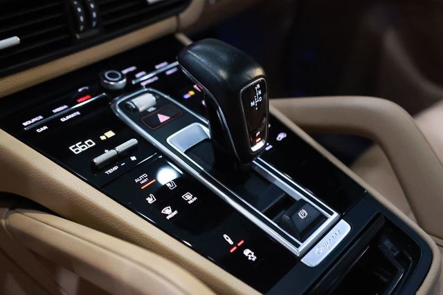 2021 Porsche Cayenne S Coupe AWD - 22982802 - 24