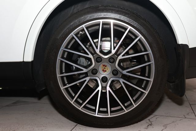 2021 Porsche Cayenne S Coupe AWD - 22982802 - 30